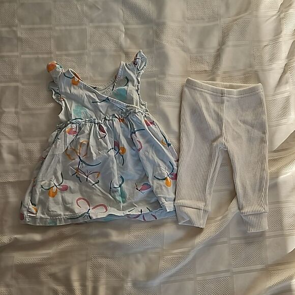 Carter's Baby Girl Oncies Bundle Of 12 Lot 6-9 Months - Picture 8 of 12